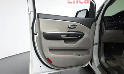 Kia Canival 2019, 62471 км, за 10228.02 USD - фото 24