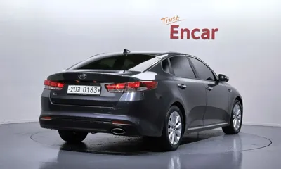 Kia K5 2017, 47143 км, за 5880.41 USD