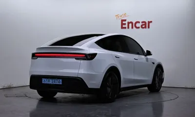 Tesla Model Y 2025, 12884 км, за 34462.39 USD