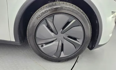 Tesla Model Y 2025, 12884 км, за 34462.39 USD