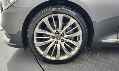 Genesis G80 2017, 78383 км, за 12372.2 USD