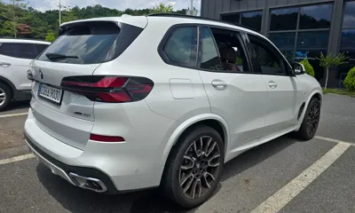 BMW X5 2025, 9300 км, за 84504.37 USD