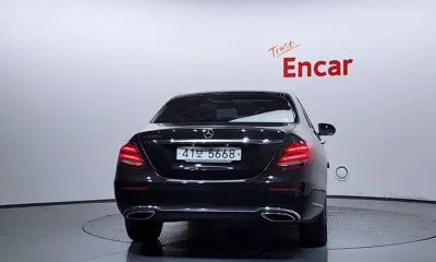 Mercedes-Benz E-Class 2017, 132018 км, за 13128.53 USD