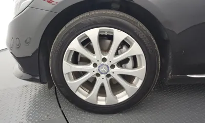 Mercedes-Benz E-Class 2017, 132018 км, за 13128.53 USD