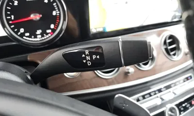 Mercedes-Benz E-Class 2017, 132018 км, за 13128.53 USD - фото 9