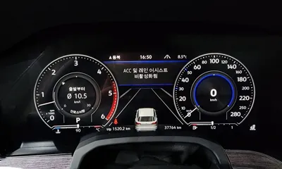 Volkswagen Touareg 2023, 37764 км, за 34952.09 USD - фото 8