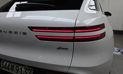Genesis GV70 2023, 57072 км, за 65636.08 USD - фото 23