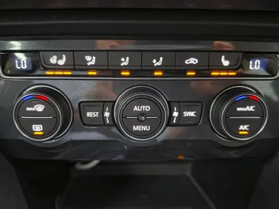 Volkswagen Tiguan 2020, 133869 км, за 15294.74 USD - фото 14