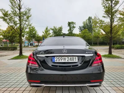Mercedes-Benz S-Class 2019, 84000 км, за 33690.12 USD
