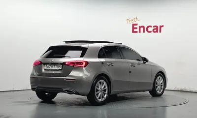 Mercedes-Benz A-Class 2019, 61522 км, за 21693.82 USD