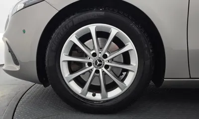 Mercedes-Benz A-Class 2019, 61522 км, за 21693.82 USD - фото 7