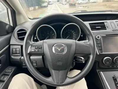 Mazda 5 2014, 118000 км, за 5665.48 USD