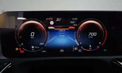 Mercedes-Benz CLA-Class 2023, 27529 км, за 25403.7 USD - фото 8