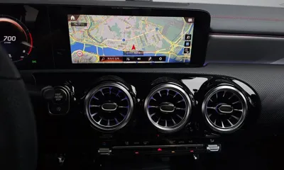 Mercedes-Benz CLA-Class 2023, 27529 км, за 25403.7 USD - фото 14
