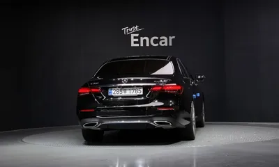Mercedes-Benz E-Class 2021, 88980 км, за 26821.17 USD