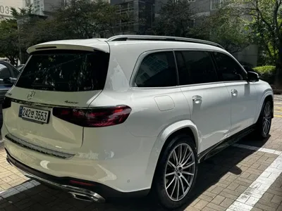 Mercedes-Benz GLS-Class 2025, 9000 км, за 85223.92 USD
