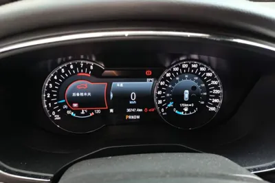 Ford Taurus 2019, 36800 км, за 16822 USD - фото 11