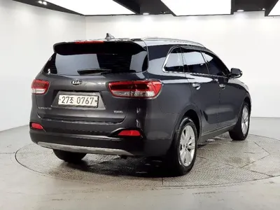 Kia Sorento 2016, 201885 км, за 5139.22 USD