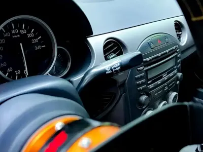 Mazda MX-5 2010, 110000 км, за 20156.58 USD - фото 8