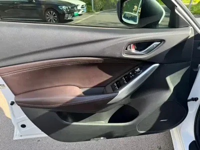 Mazda Atenza 2017, 38000 км, за 10659.29 USD