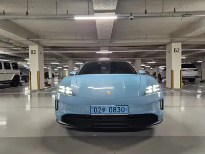 Porsche Taycan · 2025 год