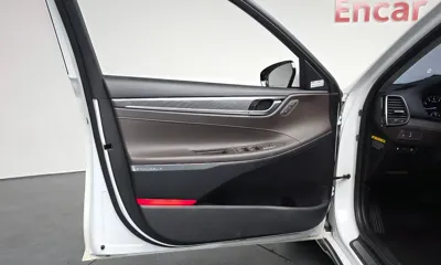Hyundai Grandeur 2018, 76126 км, за 11171.35 USD - фото 24