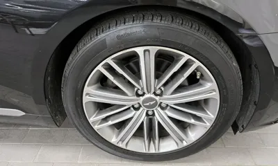 Genesis G80 2018, 160885 км, за 7880.79 USD