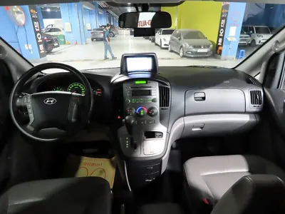 Hyundai Starex 2016, 104631 км, за 5732.9 USD