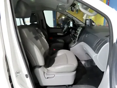 Hyundai Starex 2016, 104631 км, за 5724.7 USD - фото 8