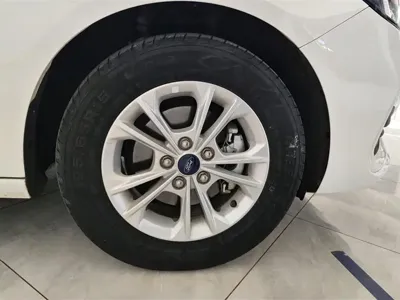 Ford Escort 2022, 22700 км, за 7003.98 USD - фото 6