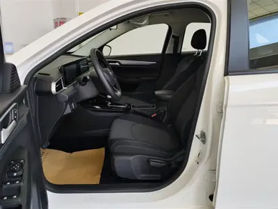 Ford Escort 2022, 22700 км, за 7003.98 USD - фото 9