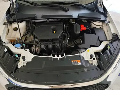 Ford Escort 2022, 22700 км, за 7003.98 USD - фото 10