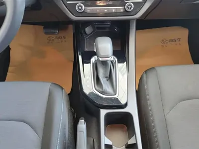 Ford Escort 2022, 22700 км, за 7003.98 USD - фото 16