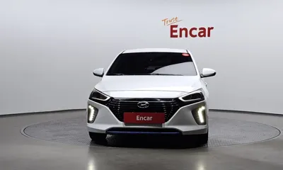 Hyundai Ioniq 2017, 139876 км, за 6544.16 USD