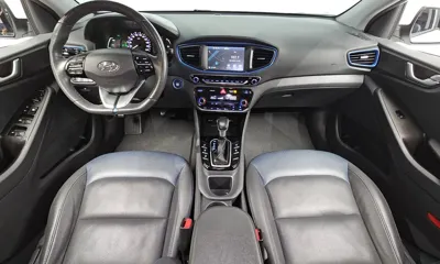 Hyundai Ioniq 2017, 139876 км, за 6544.16 USD - фото 7