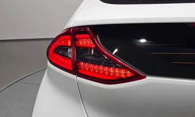 Hyundai Ioniq 2017, 139876 км, за 6544.16 USD - фото 23