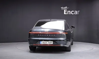 Hyundai Grandeur 2023, 39550 км, за 24625.42 USD
