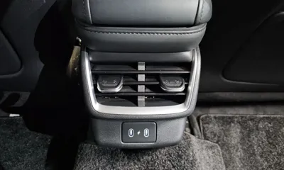 Hyundai Grandeur 2023, 39550 км, за 24625.42 USD - фото 31