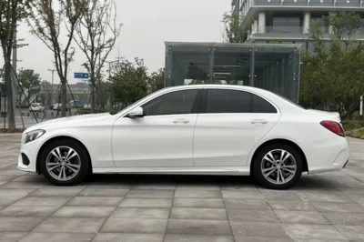 Mercedes-Benz C-Class 2017, 86200 км, за 14476 USD - фото 21