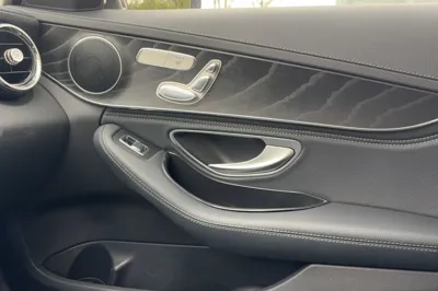 Mercedes-Benz C-Class 2017, 86200 км, за 14476 USD - фото 37