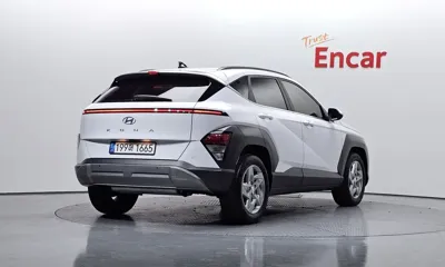 Hyundai Kona 2023, 24569 км, за 13531.11 USD