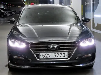 Hyundai Grandeur 2018, 118012 км, за 7739.27 USD