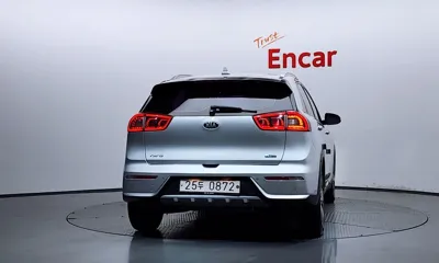 Kia Niro 2017, 93813 км, за 7752.45 USD