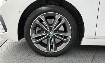 BMW 1-Series 2022, 40450 км, за 15547.76 USD