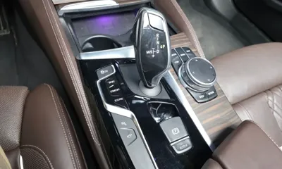 BMW 5-Series 2018, 104675 км, за 15091.24 USD - фото 9