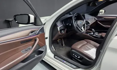 BMW 5-Series 2018, 104675 км, за 15091.24 USD - фото 10