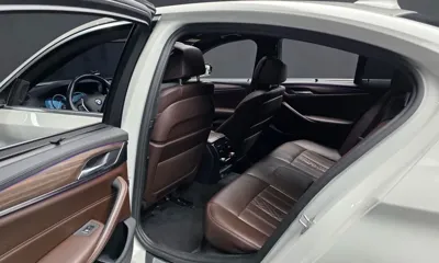 BMW 5-Series 2018, 104675 км, за 15091.24 USD - фото 26