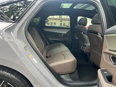 BYD Han 2025, 21000 км, за 18444.89 USD - фото 24