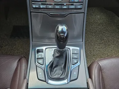 Hyundai Grandeur 2016, 133108 км, за 7866.21 USD - фото 8