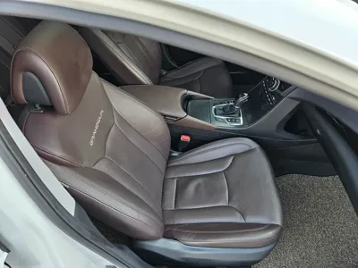 Hyundai Grandeur 2016, 133108 км, за 7866.21 USD - фото 10